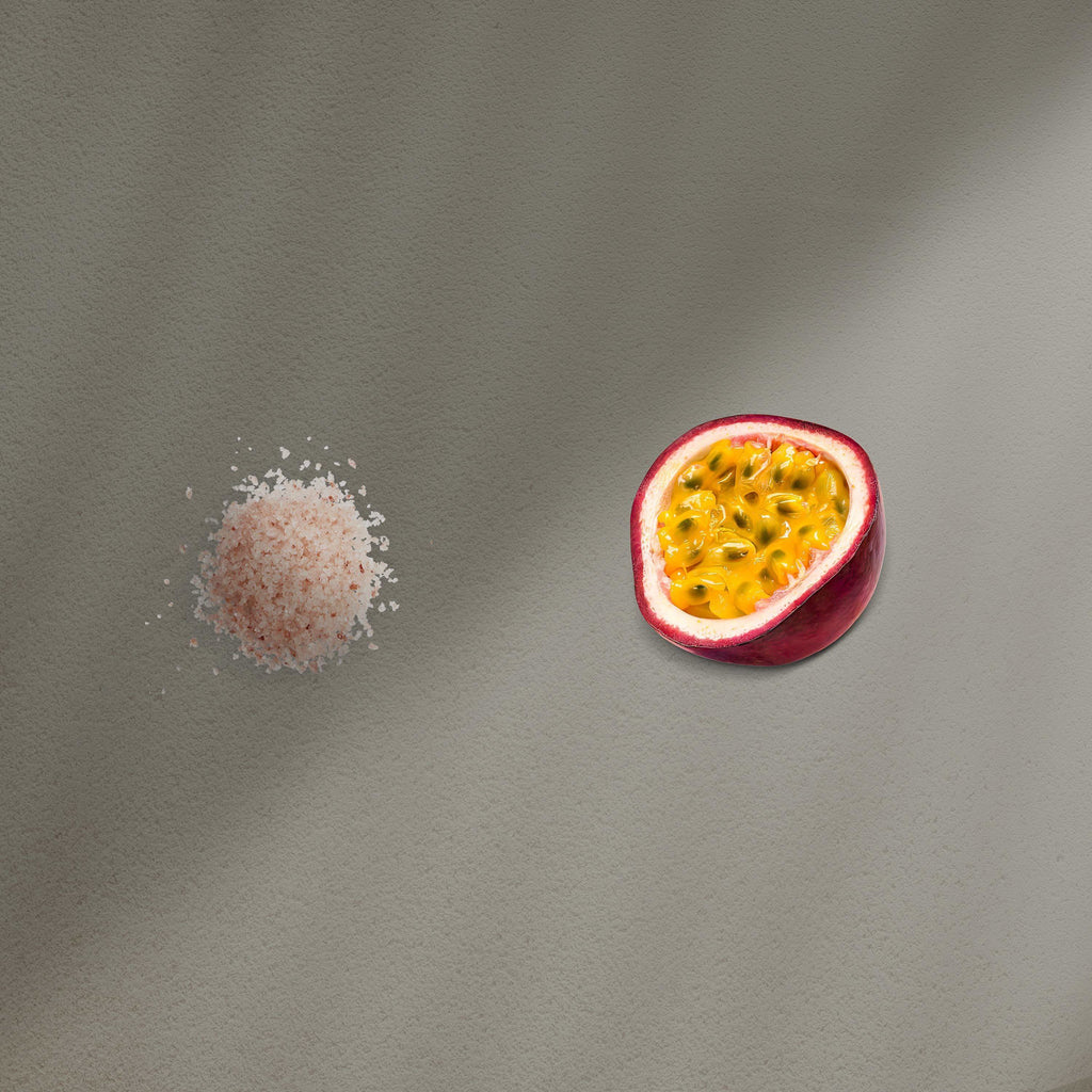 Ua Body | Hawaiian Skincare Lilikoi Coconut Bath Salts in - Bath Additives photo