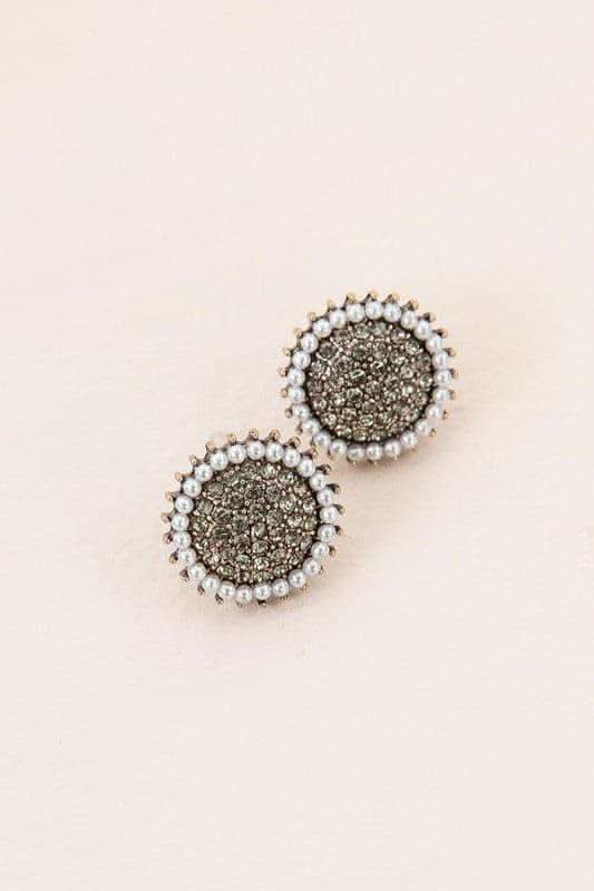 Lovoda Refined Stud Earrings in - Earrings photo