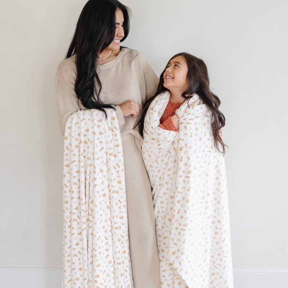 MINKY STRETCH THROW BLANKETS in Florals - photo