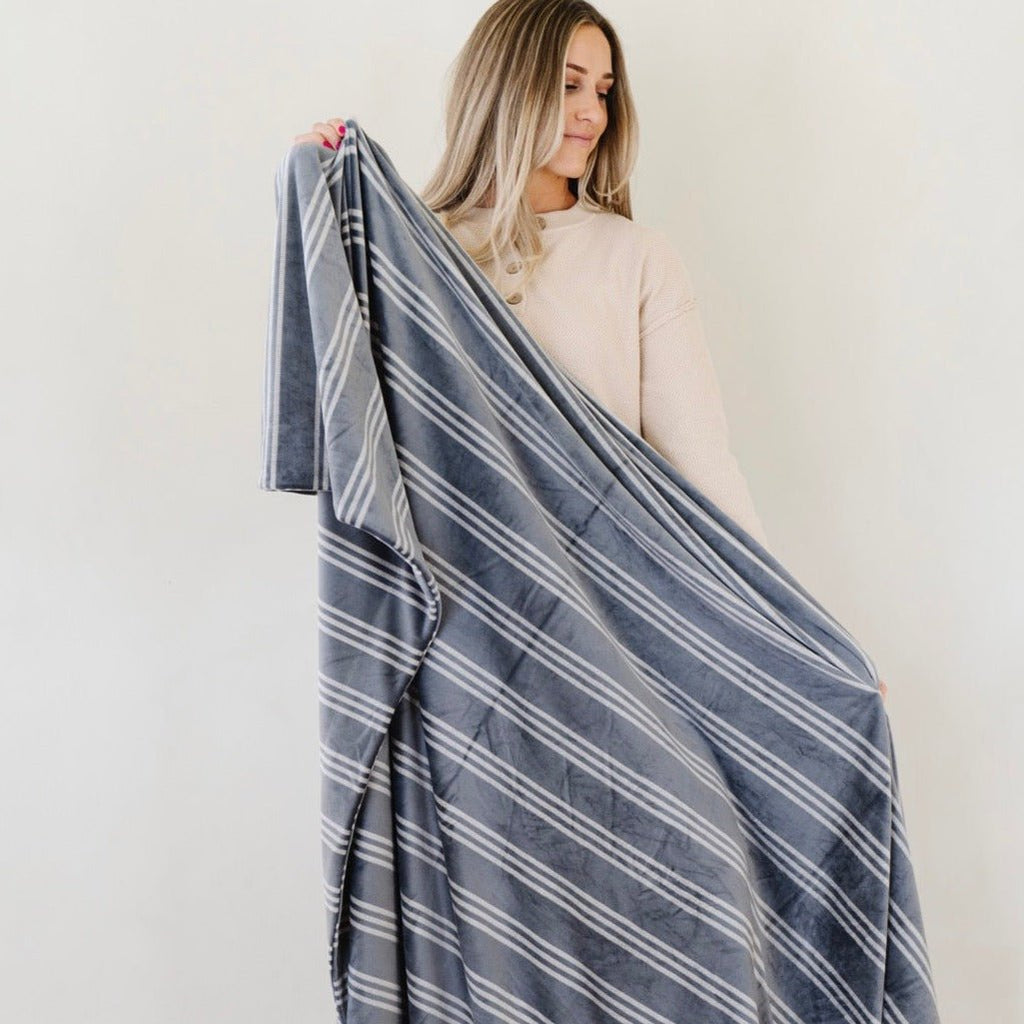 MINKY STRETCH XL THROW BLANKETS in Stripe - photo