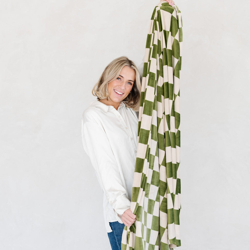 MINKY STRETCH XL THROW BLANKETS in - photo