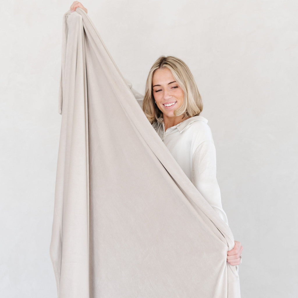 MINKY STRETCH XL THROW BLANKETS in - photo