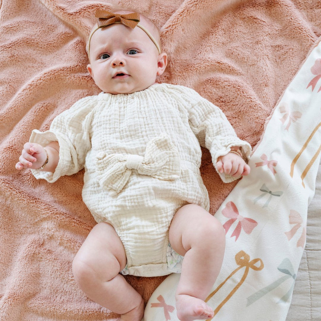 MINKY/LUSH RECEIVING BLANKETS in Bows - photo