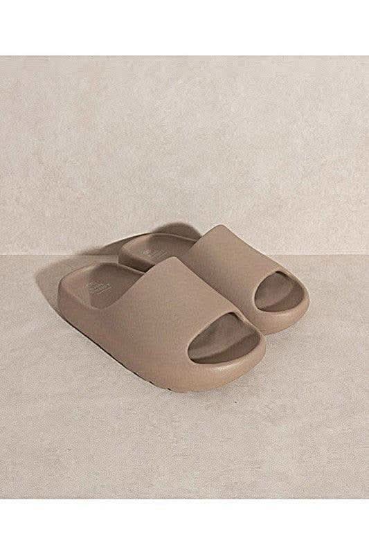 Oasis Society WYATT Comfort Slides, Beige | Latte - SwagglyLife Home & Fashion