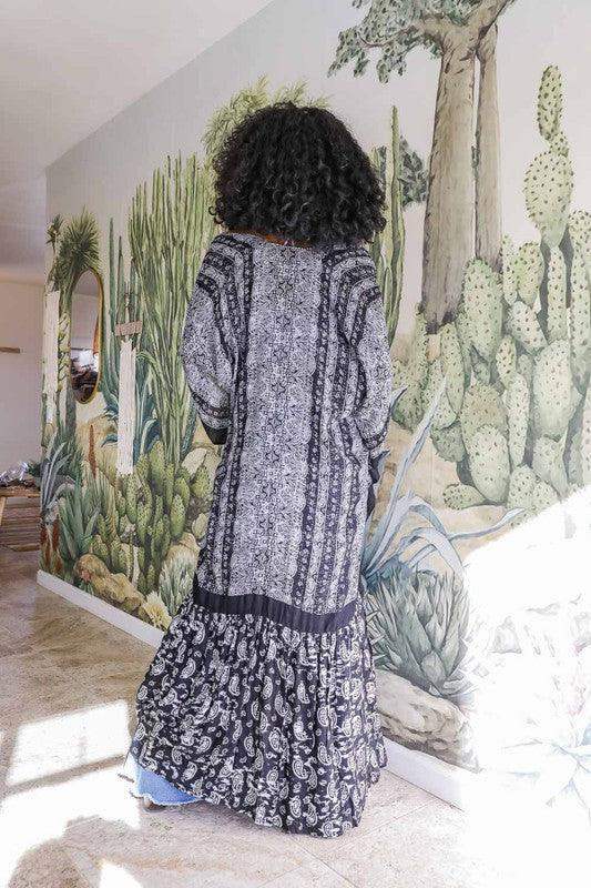 LETO Paisley Tapestry Free Flow Kimono - SwagglyLife Home & Fashion