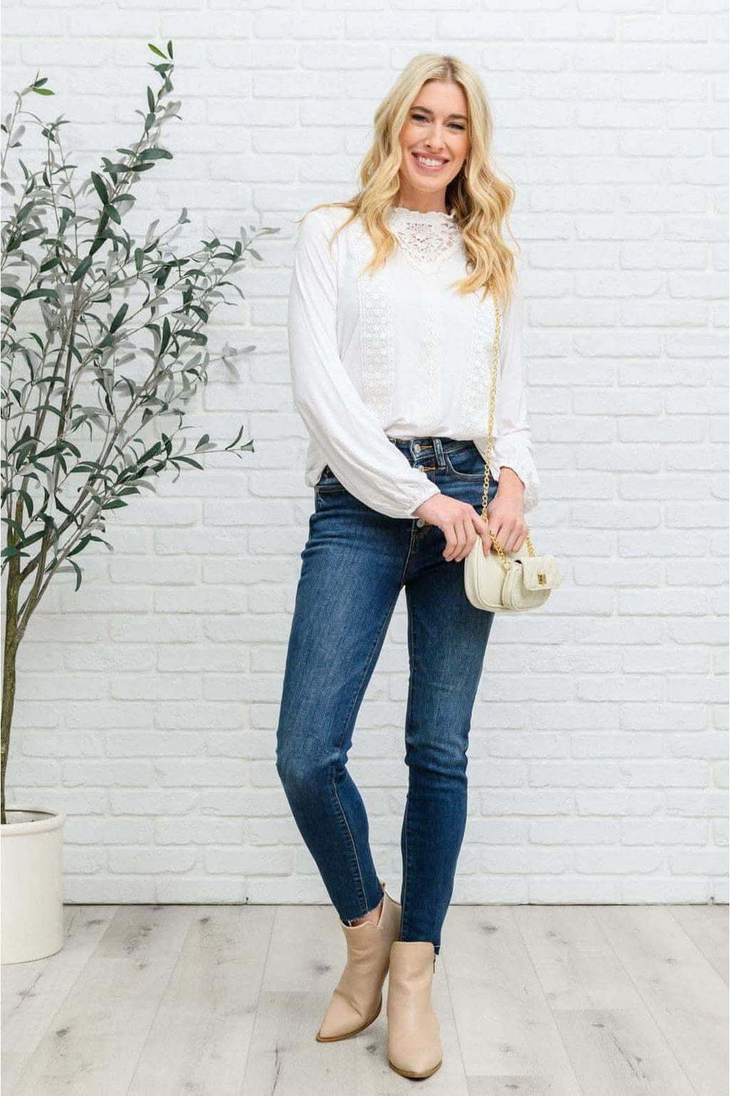 Picture This Top In Off White in - Blouse photo