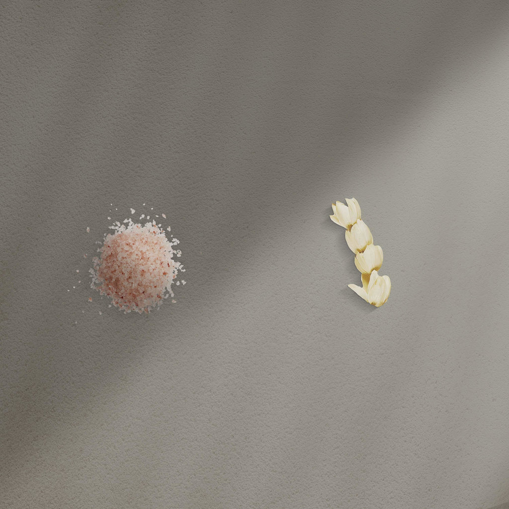 Ua Body Hawaiian Skincare Pikake Jasmine Bath Salts in - Bath Additives photo