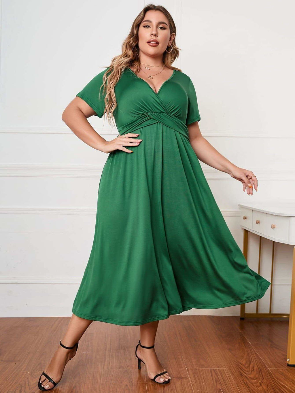 Plus Size Short Sleeve Surplice Neck Midi Dress in Green - Dresses photo