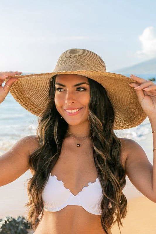 Scallop Edge Bow Accent Sunhat in - Hats photo