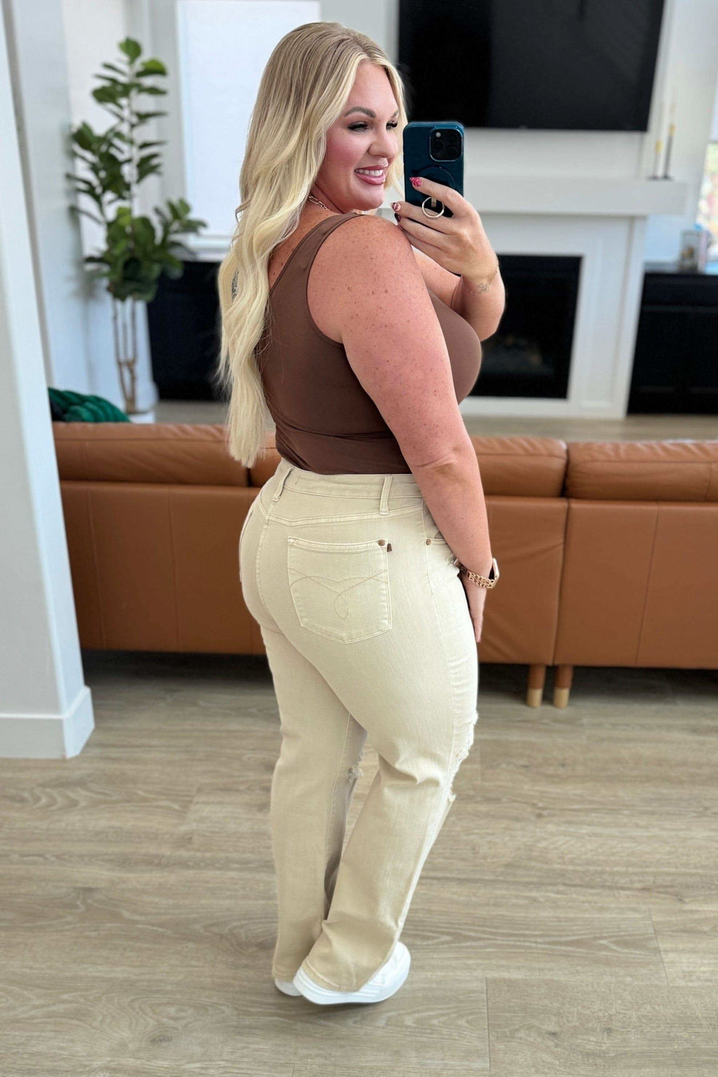 Selena High Rise Distressed 90's Straight Jeans in Bone in - Pants photo