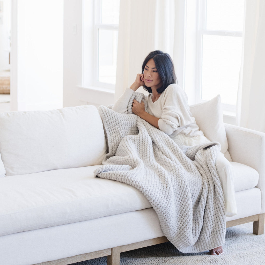 Saranoni Waffle Knit XL Throw Blankets in - photo