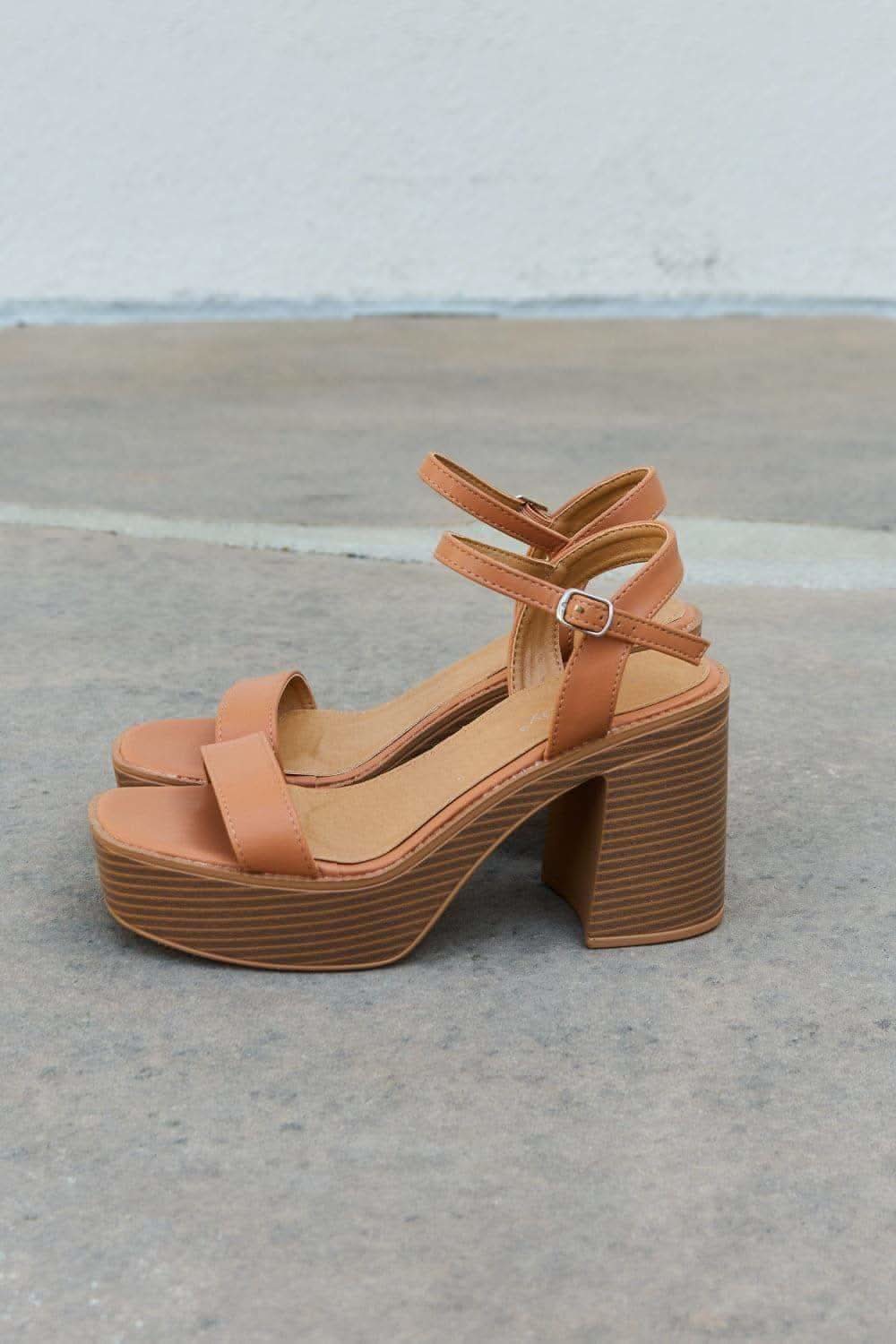 Weeboo Feel It Platform Heel Sandals in - photo