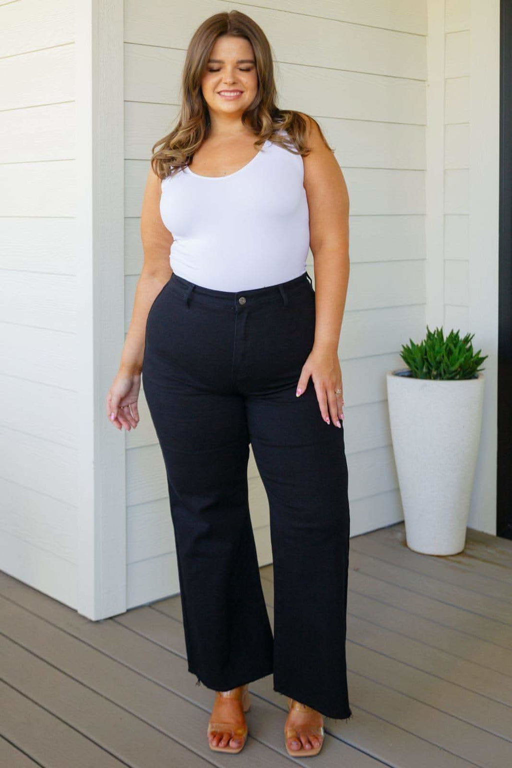 ANNIE WEAR August High Rise Wide Leg Crop Jeans in Black in 3XL - Pants photo