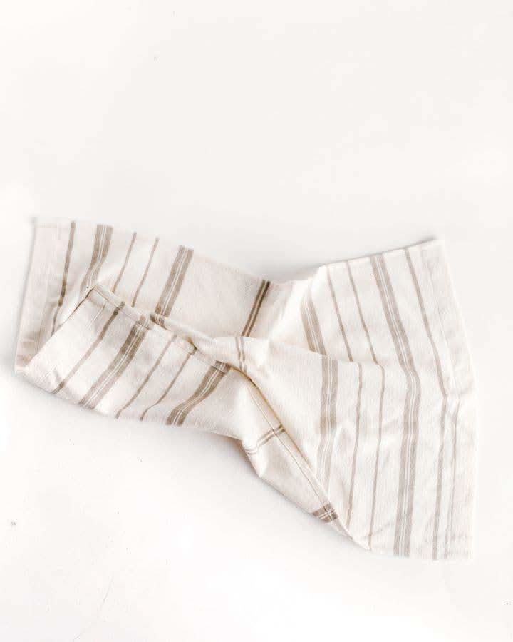 Avery Cotton Tea Towel in - Kitchen Towels photo