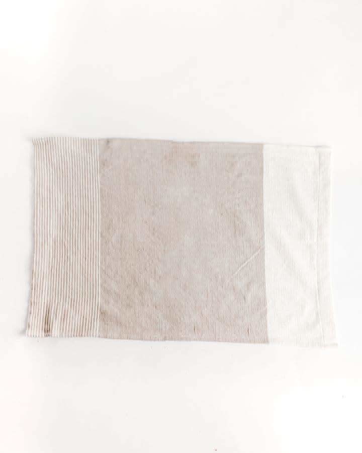 Chesapeake Cotton Tea Towel in - Kitchen Towels photo