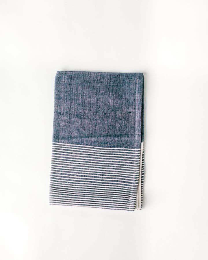 Chesapeake Cotton Tea Towel in - Kitchen Towels photo