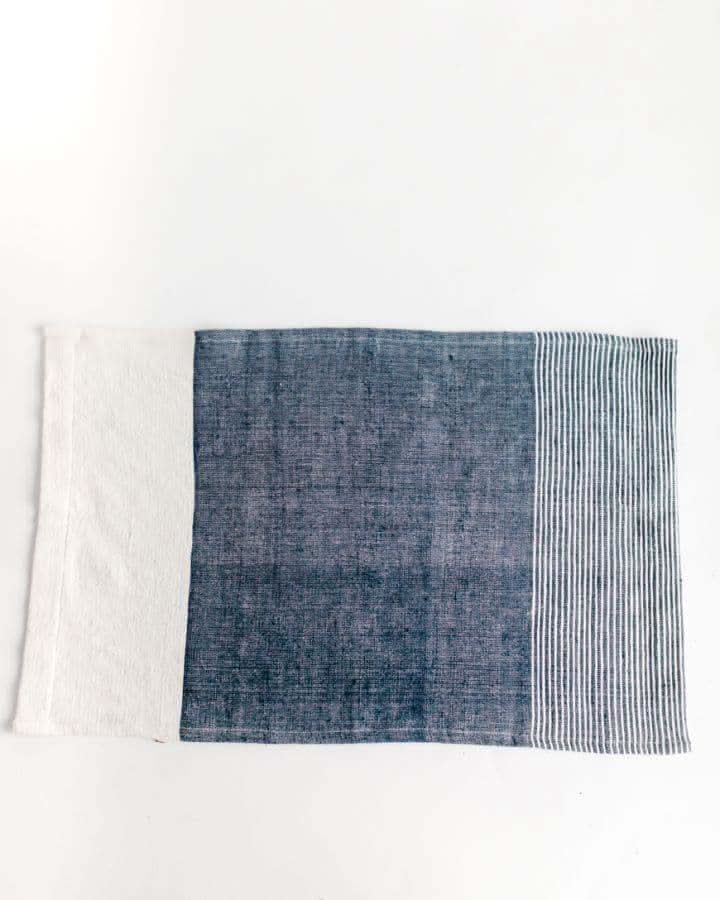 Chesapeake Cotton Tea Towel in - Kitchen Towels photo