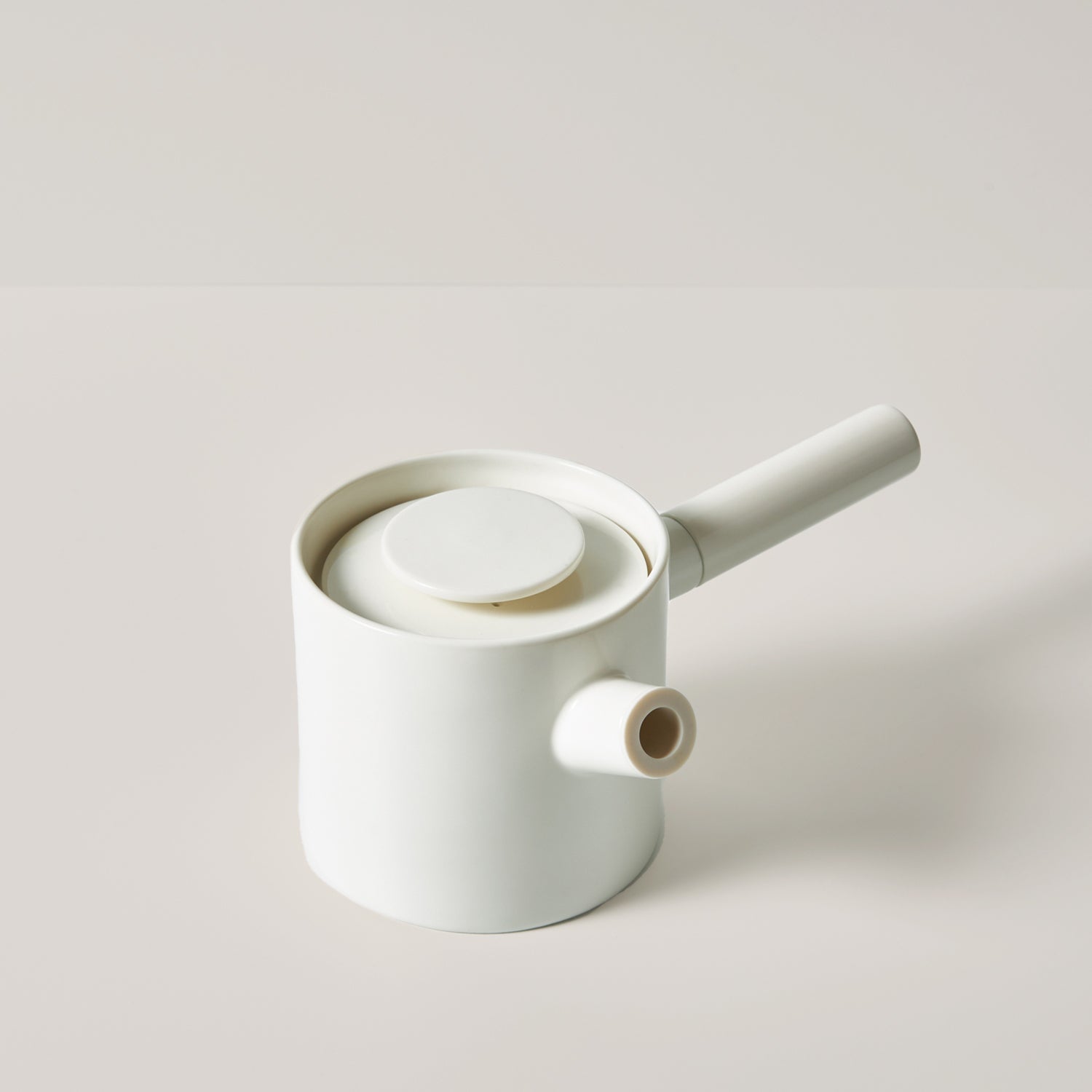 Small Teapot in BLANC - Teapot photo