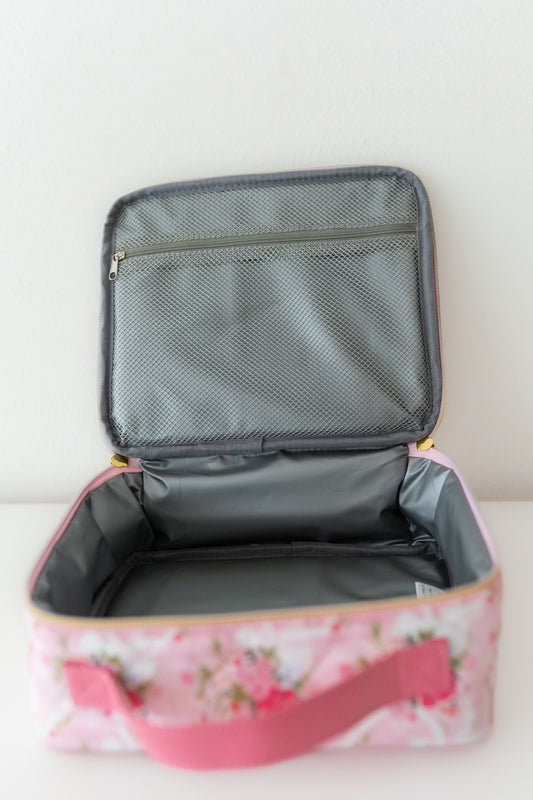 *PREORDER* Quilted Lunchbox ~ Floral Finery in - photo