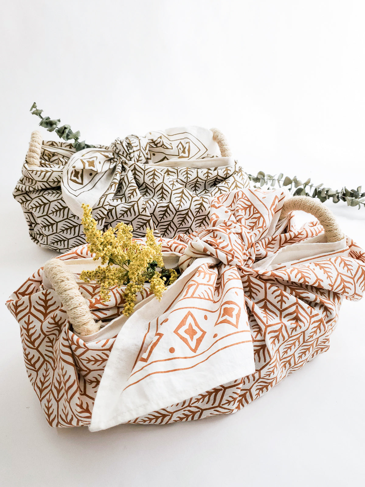 KORISSA Bread Warmer & Basket - Flower in - KITCHEN photo