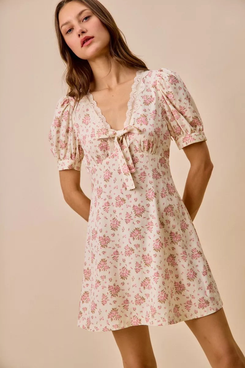 SO ME Floral Lace Trimed Short Sleeves Mini Dress in - photo
