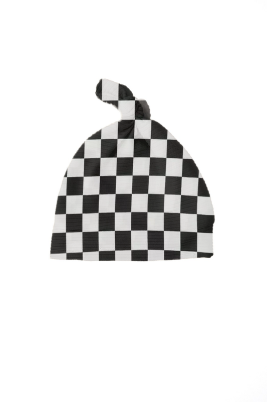 Race Black Checkered Knotted Hat in - photo