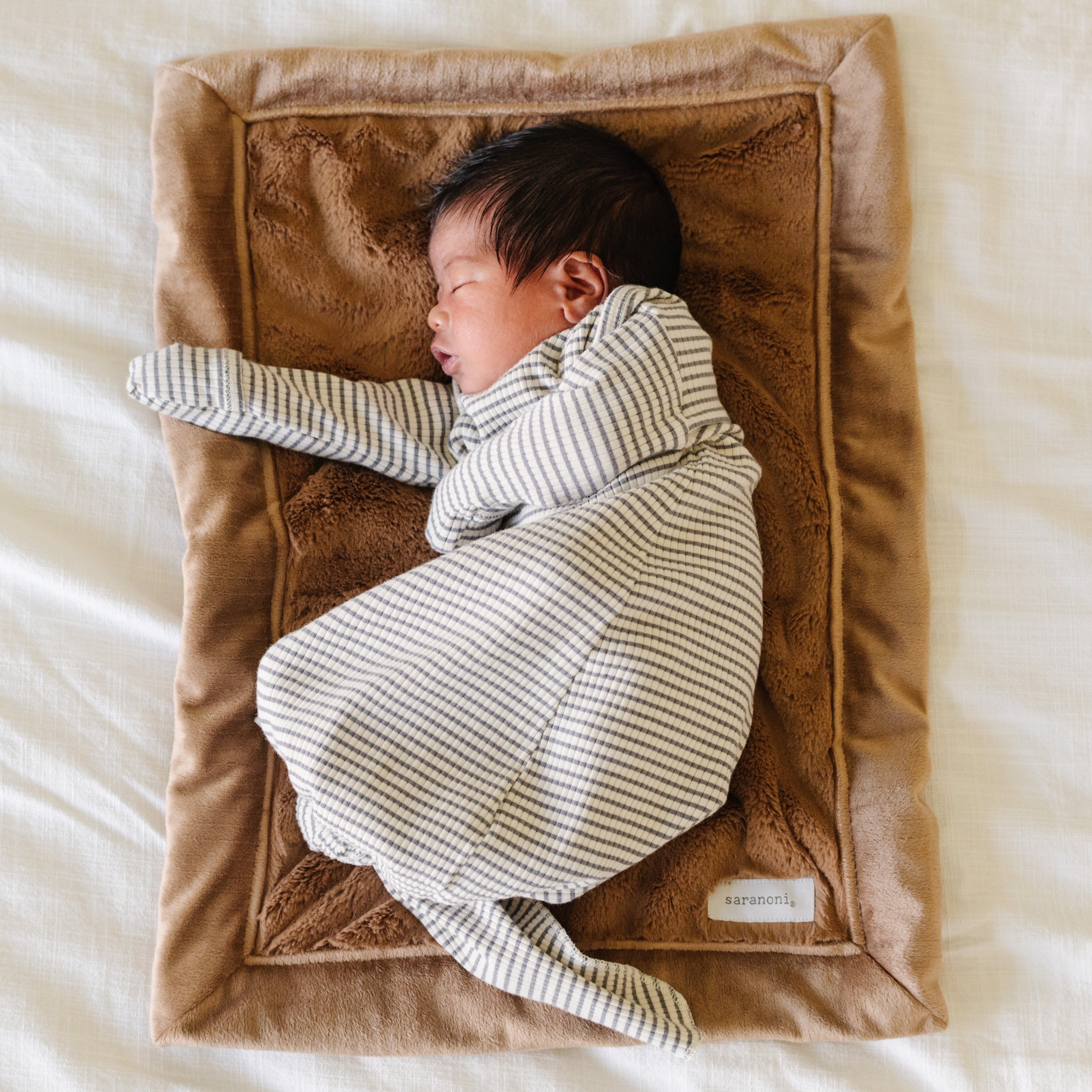Saranoni Lush Mini Blankets in - photo