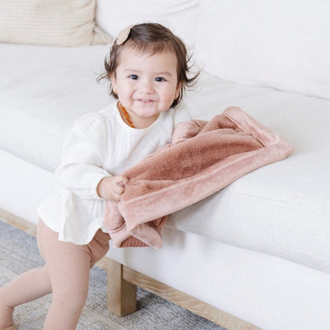 Saranoni Lush Mini Blankets in Rosy - photo