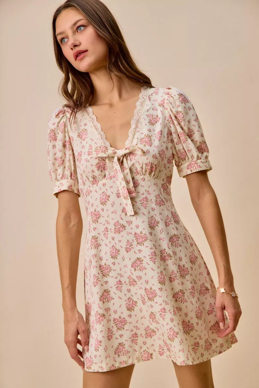 SO ME Floral Lace Trimed Short Sleeves Mini Dress in CREAM - photo
