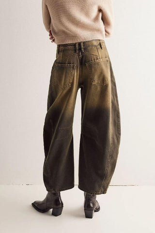 Stacy Wide Leg Jeans with Pockets