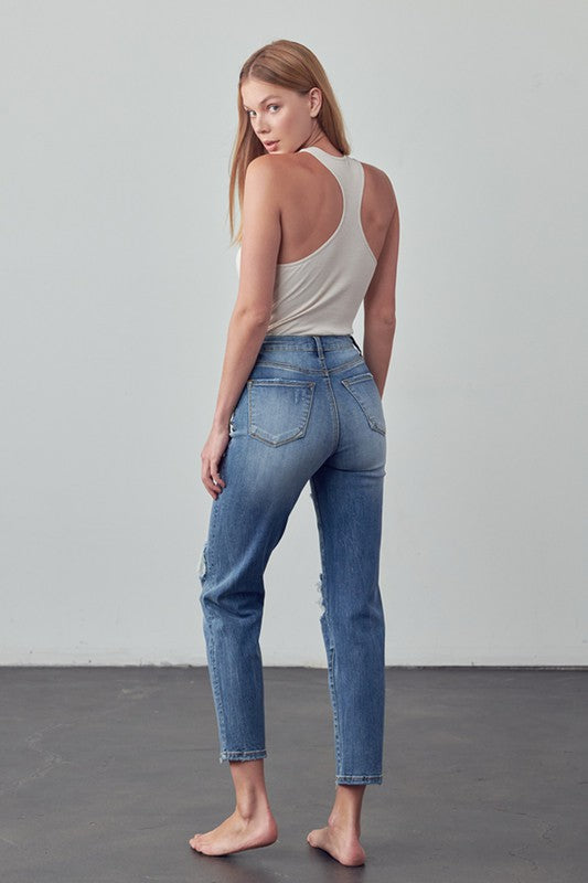 HIGH RISE GIRLFRIEND JEANS in - photo