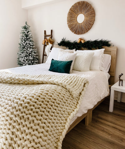 Luxor Lumbar Pillow Cover in - photo