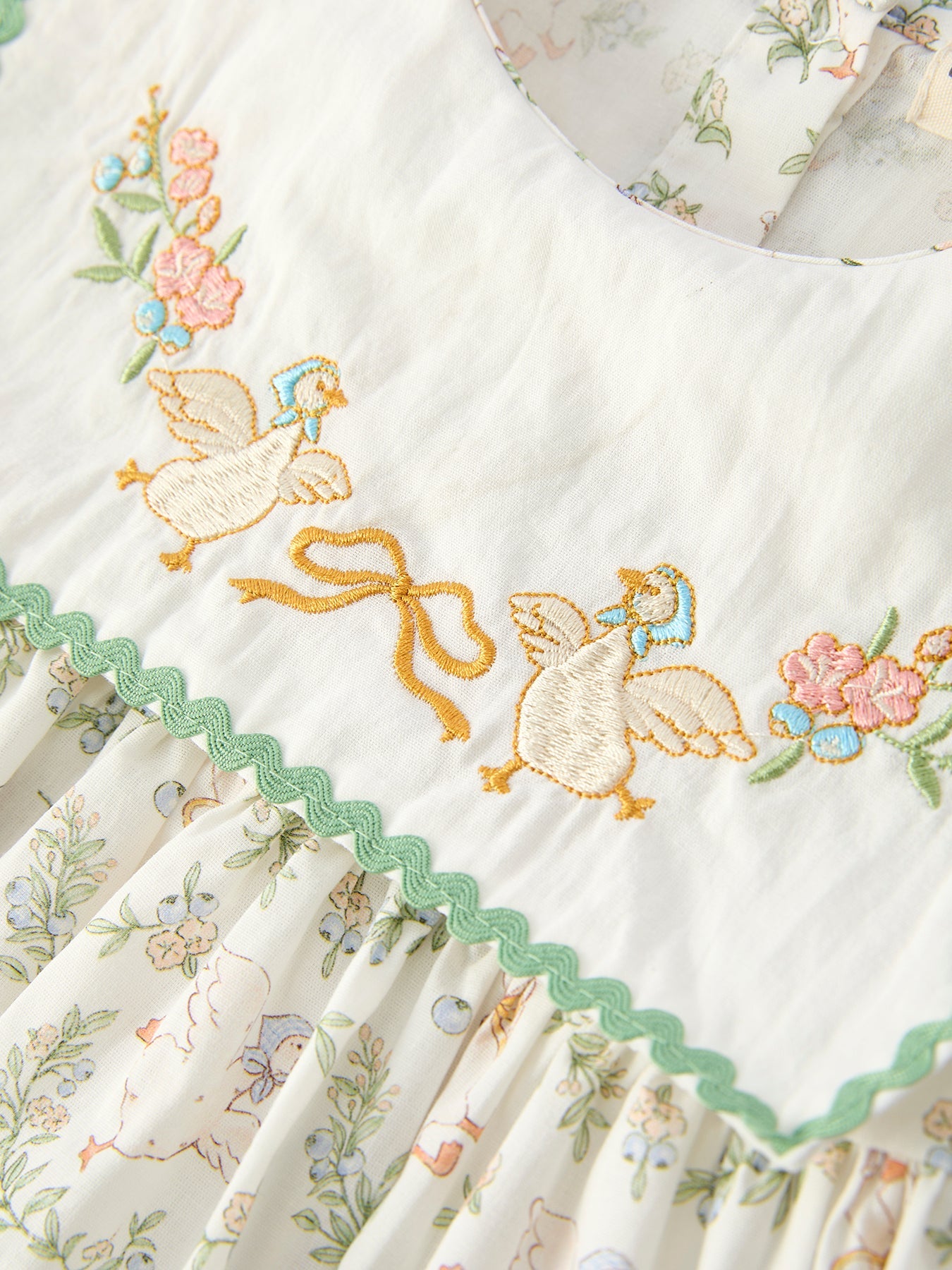 Vintage Floral Duck Embroidery Spring Girl Dress -