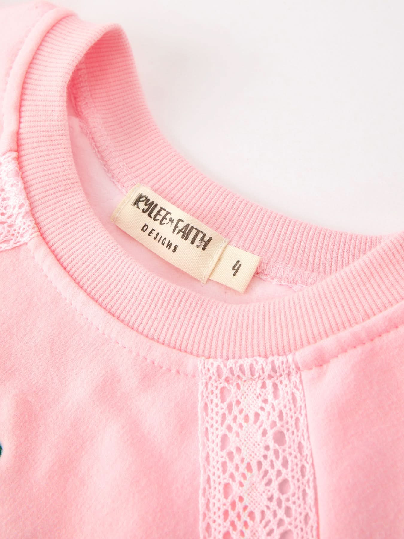 Christmas Tree Appliqué Girls Pink Sweatshirt And Pants Set -