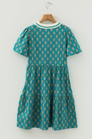 Clover Short Sleeve Floral Dress in - Floral Dresses photo
