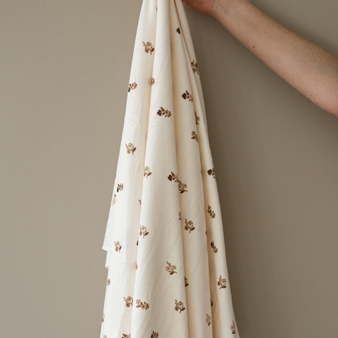 MINKY STRETCH LUXE SWADDLE/BLANKET in - photo