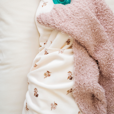 MINKY STRETCH LUXE SWADDLE/BLANKET in - photo