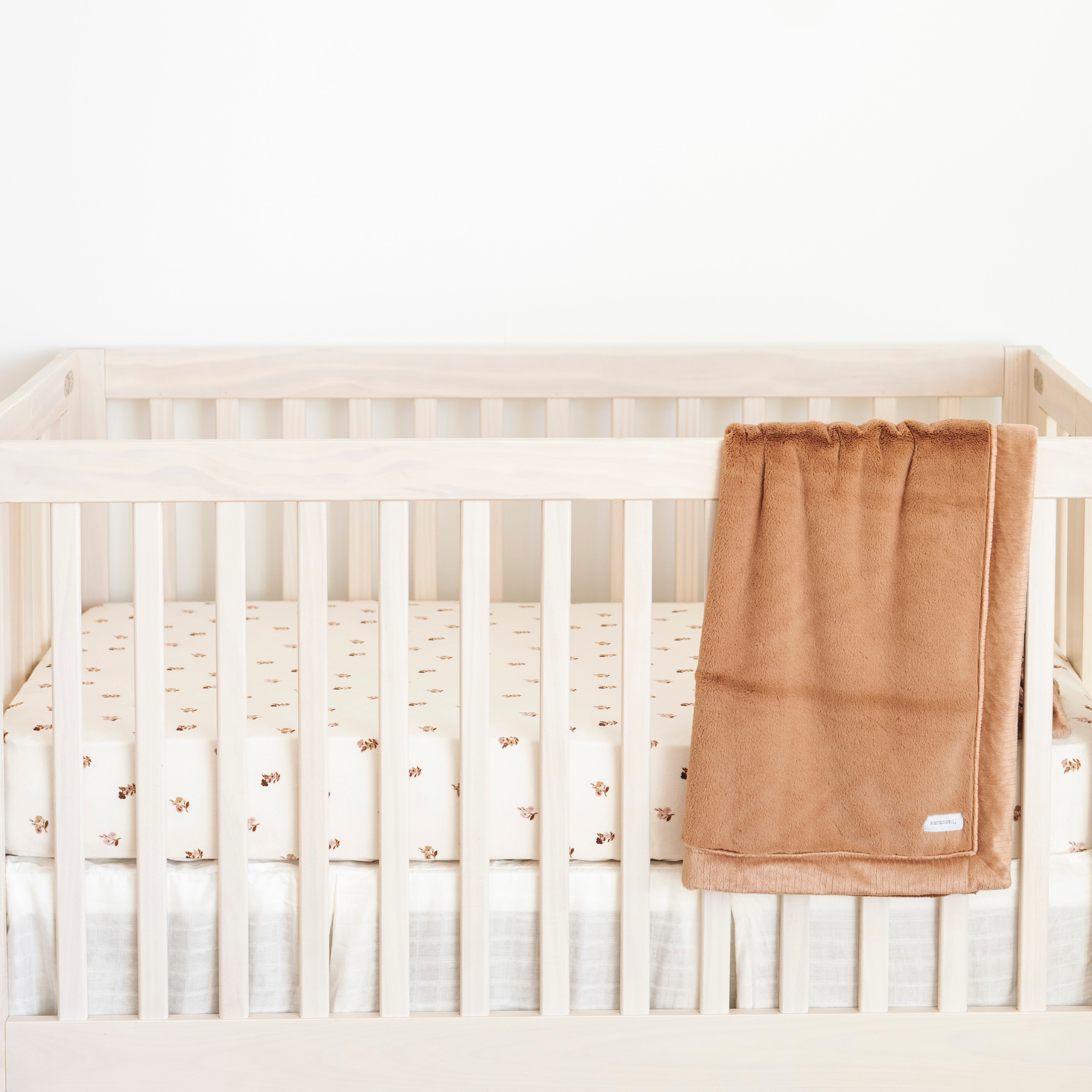 MINKY STRETCH LUXE CRIB SHEETS in - photo