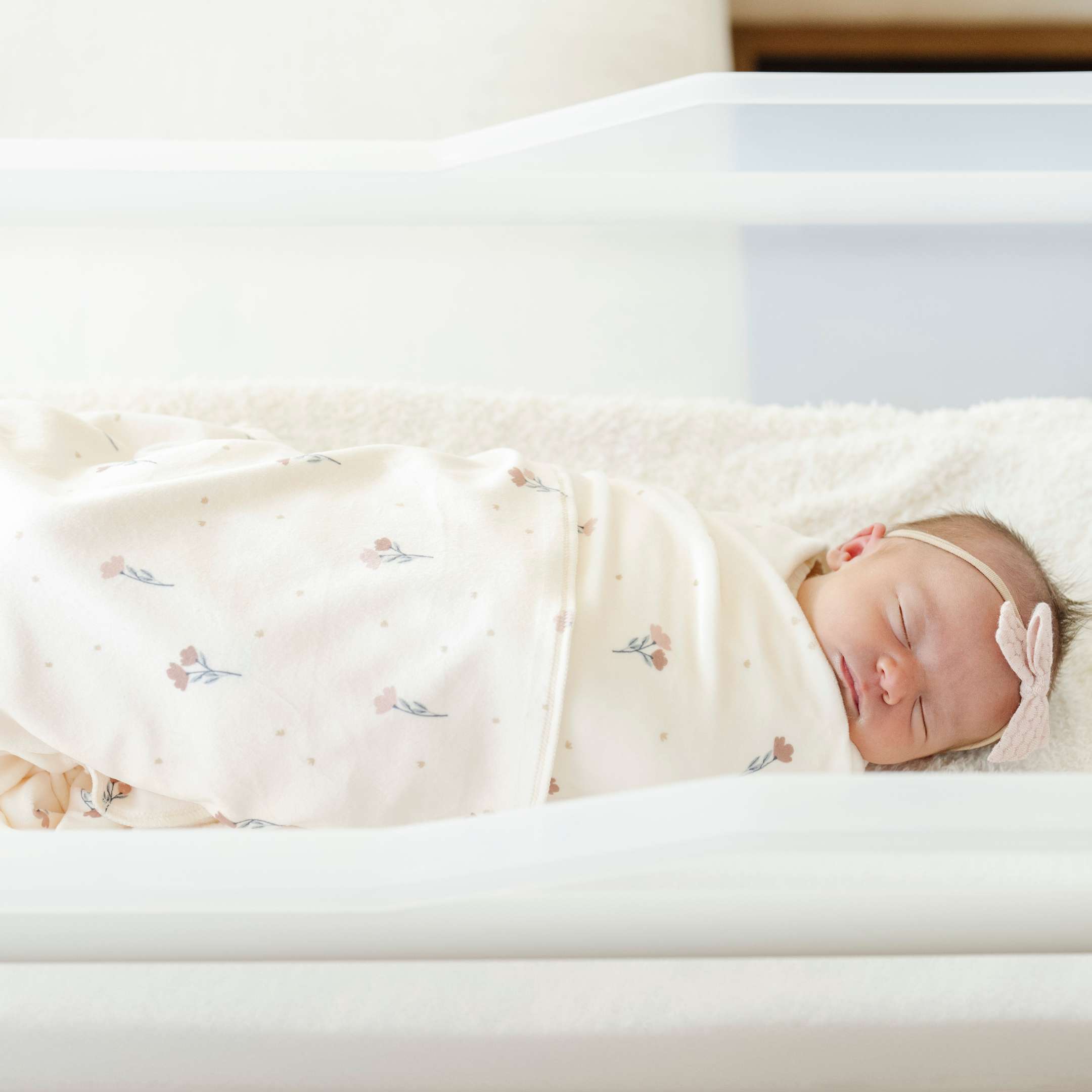 MINKY STRETCH LUXE SWADDLE/BLANKET in Floral - photo