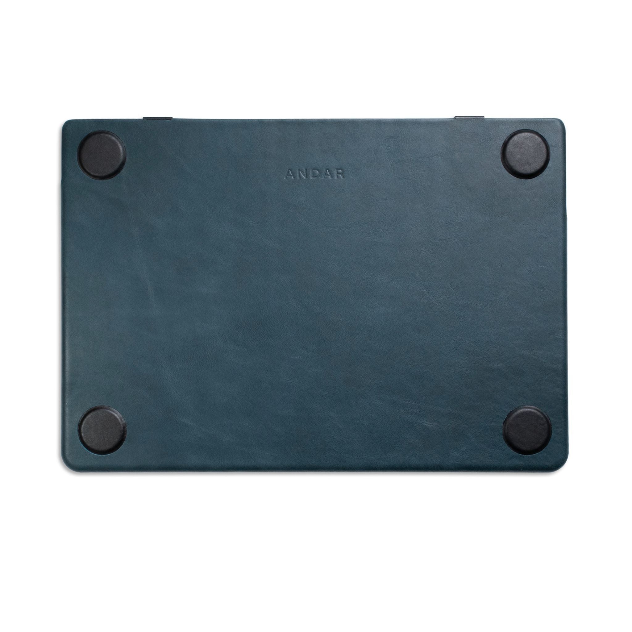 The Helm in - Cases photo