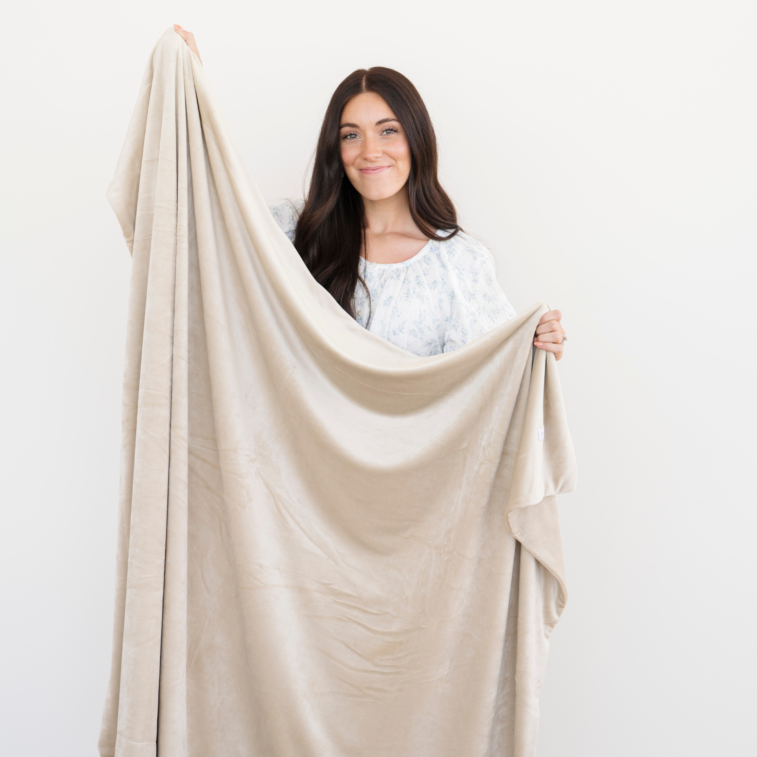 MINKY STRETCH XL THROW BLANKETS in - photo