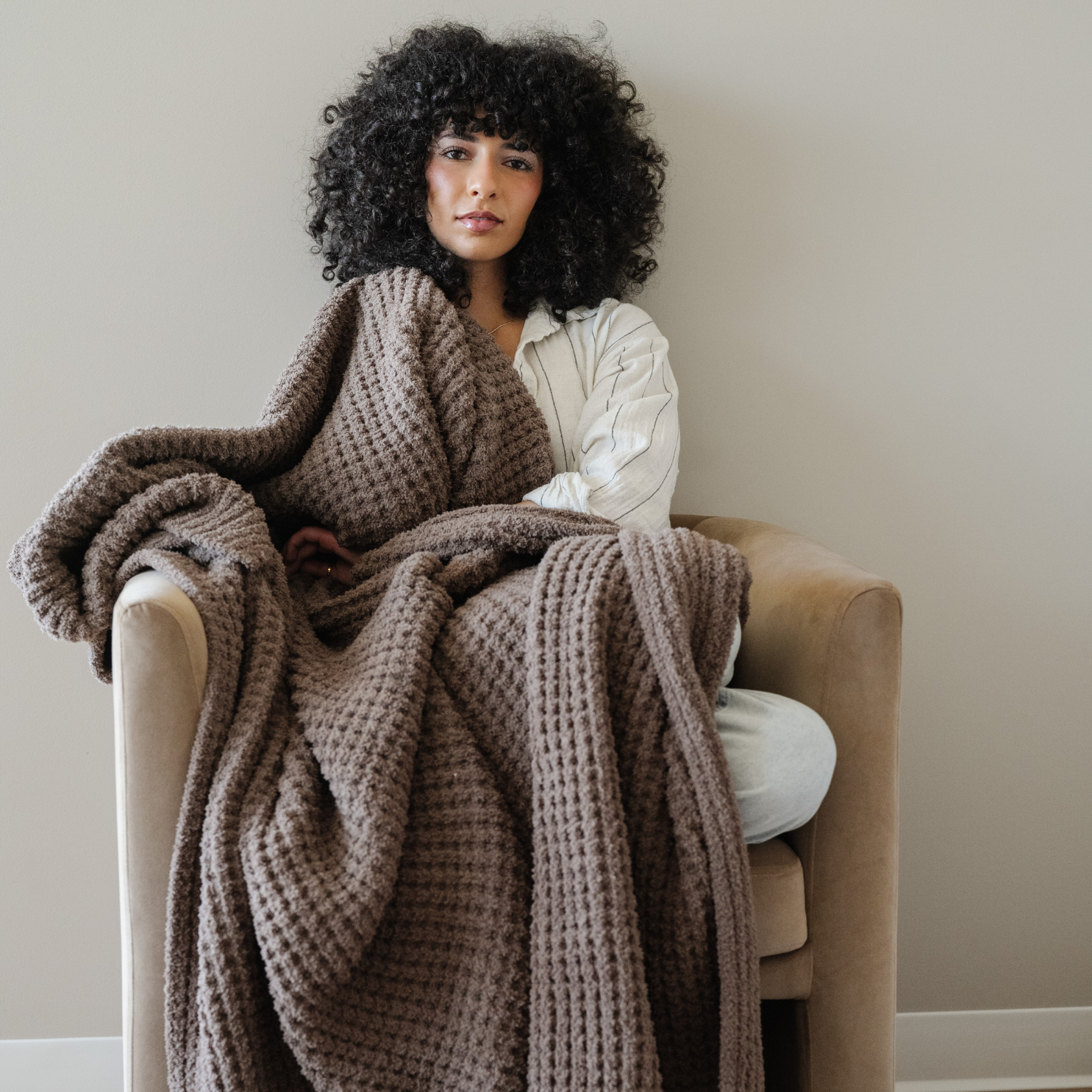 Saranoni Waffle Knit XL Throw Blankets in Chestnut - photo