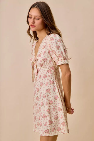 SO ME Floral Lace Trimed Short Sleeves Mini Dress in - photo