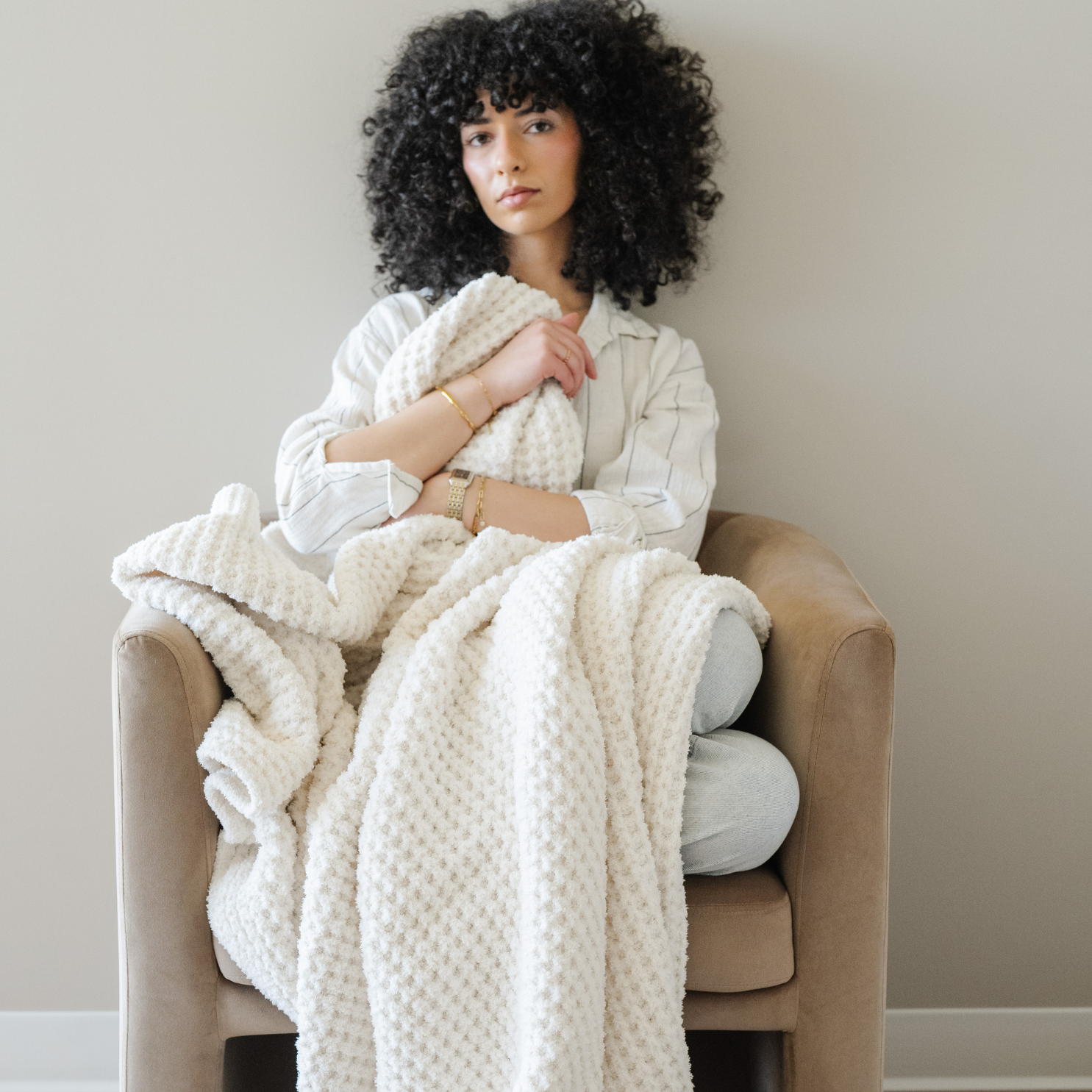 Saranoni Waffle Knit XL Throw Blankets in - photo
