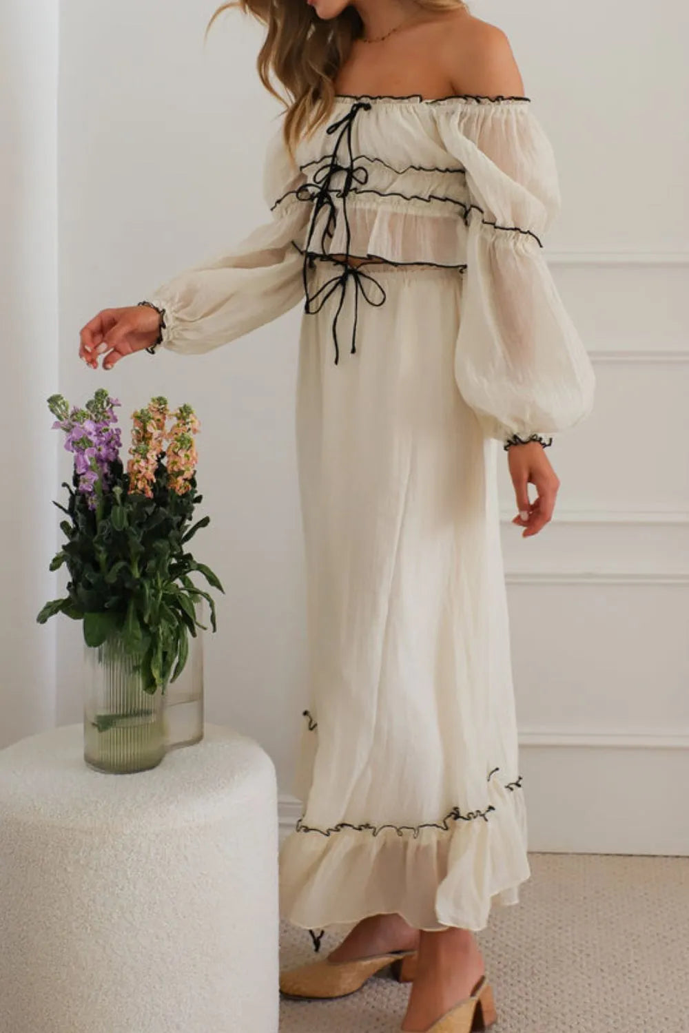 Off-Shoulder Top and Skirt Set in - photo