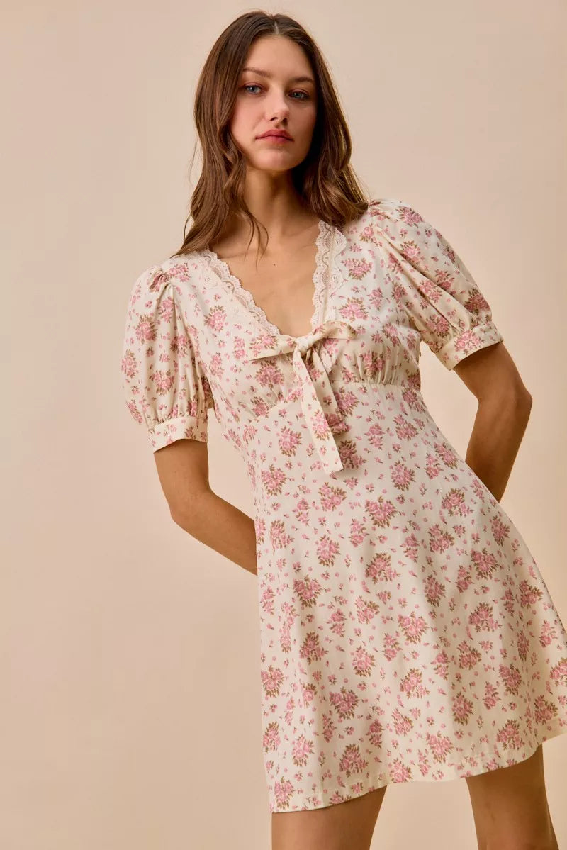 SO ME Floral Lace Trimed Short Sleeves Mini Dress in - photo