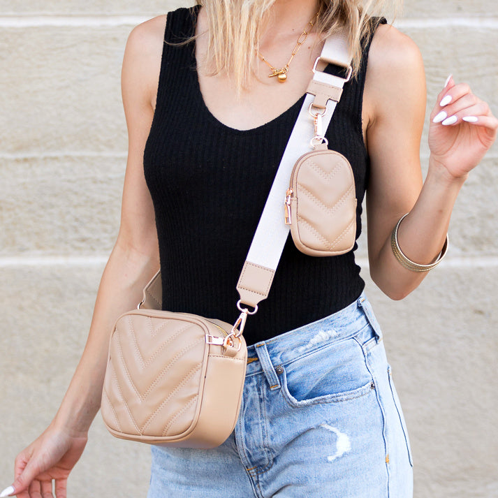 Elsie Quilted Crossbody in - photo