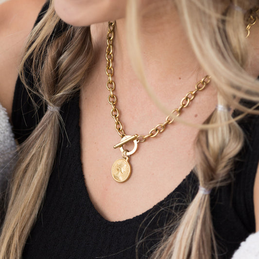 Coin Accent Chain Necklace in - photo