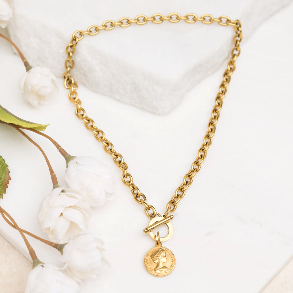 Coin Accent Chain Necklace in Gold - photo