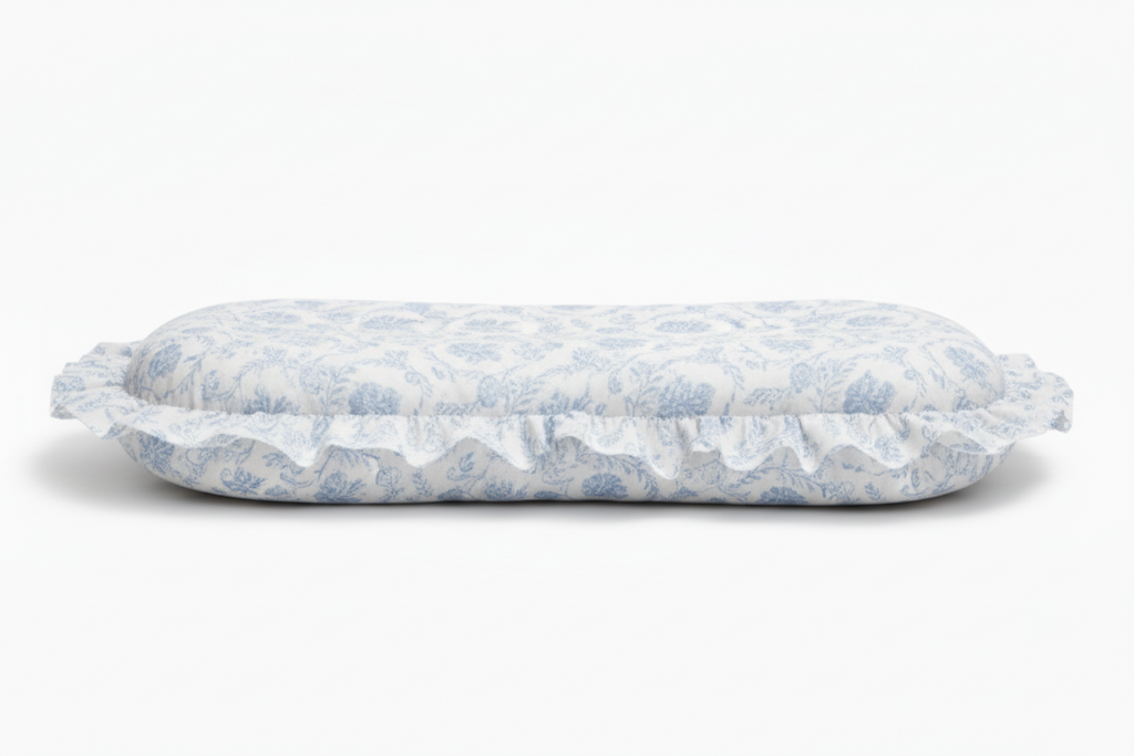 Blue Chinoiserie Ruffle Baby Lounger Cover in - photo